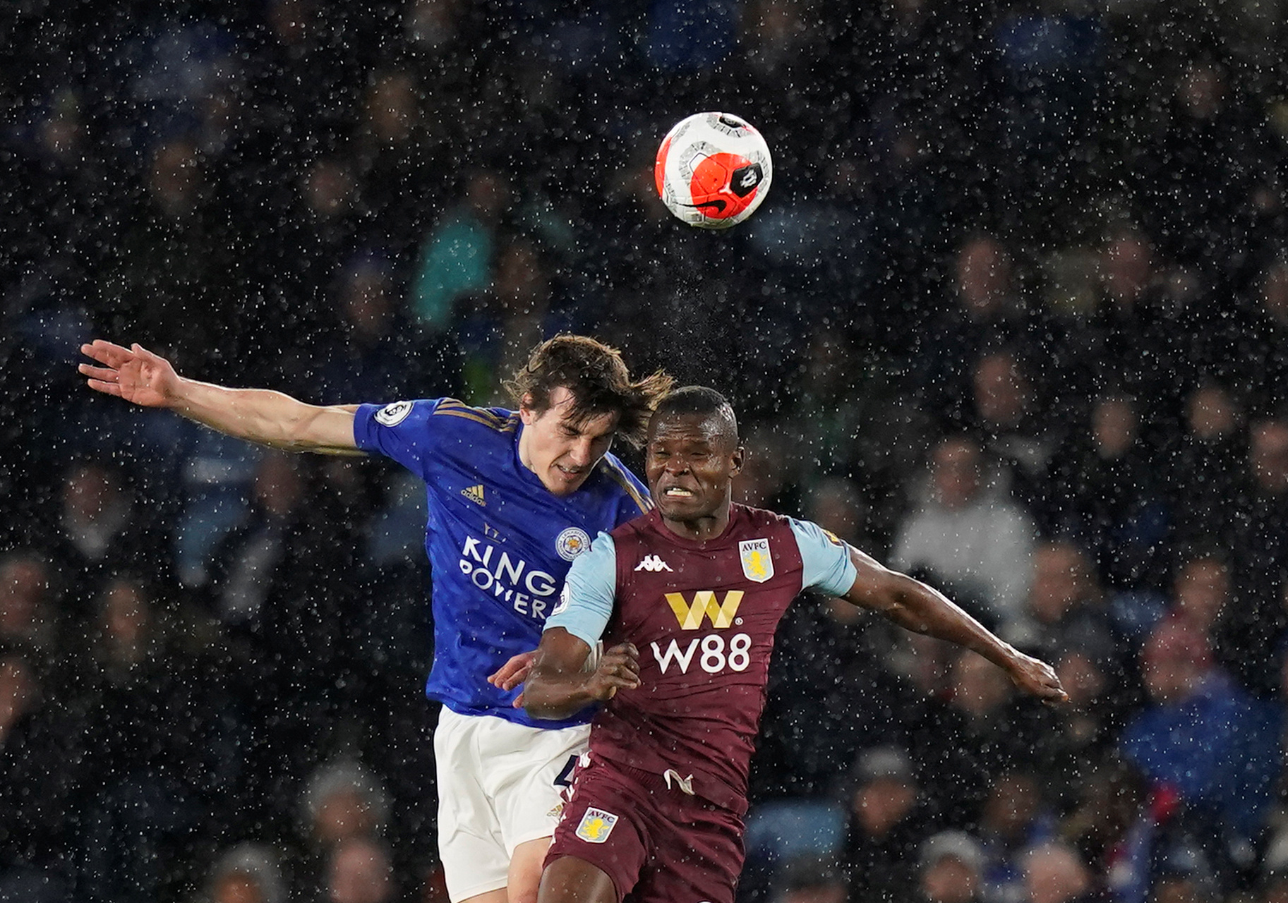 球员带领球 球员带领球