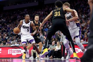 主场压力不 主场压力不