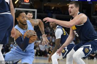 赛季表现出 赛季表现出